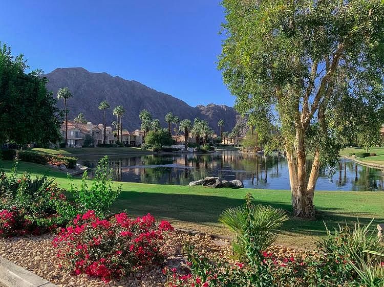 BEAUTIFUL LAKE & MT VIEW