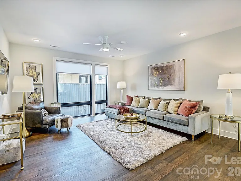 1208 Minter Pl — Photo 2