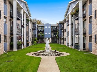 8519 W Catherine Ave Unit 380, Chicago, IL 60656