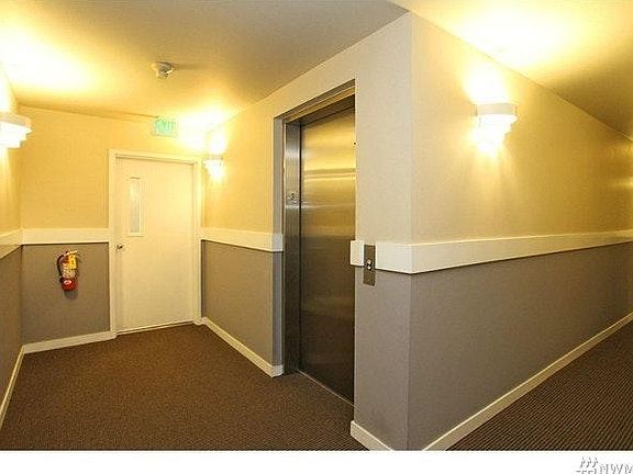 2nd image of 214 W McGraw St APT 302