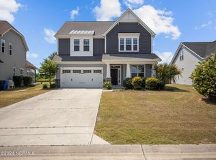 112 Hampton Dr, Holly Ridge, NC 28445