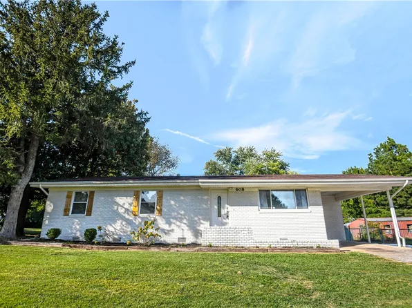 608 Detroit St NE, Gravette, AR 72736