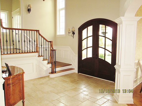 Tile Foyer w/Double Doors