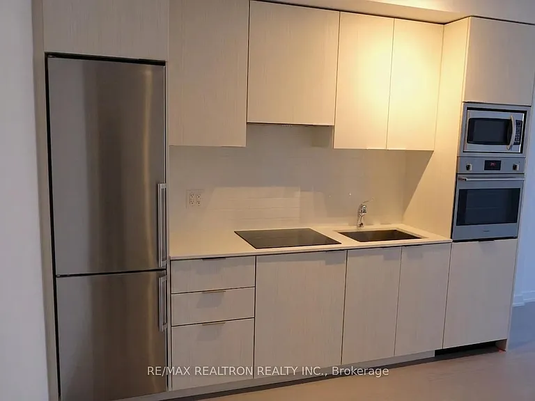 11 Wellesley St W #613 — Photo 7