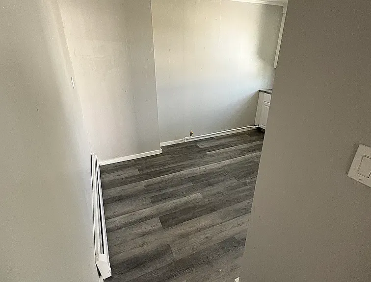 45 Vernon Ter #A — Photo 4