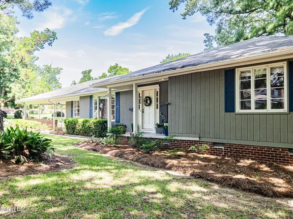 1408 Pinehurst Pl, Jackson, MS 39202