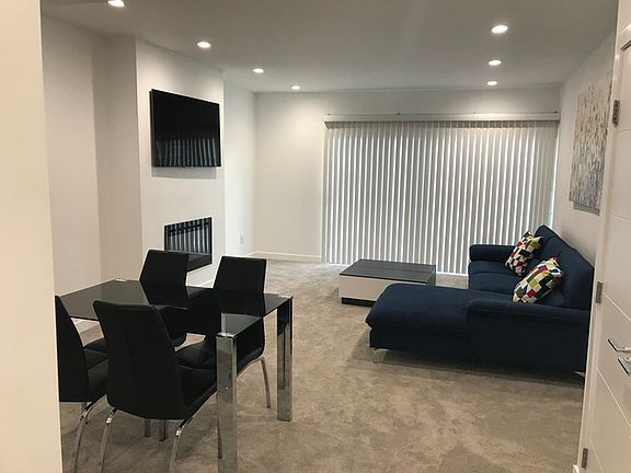 2nd image of 1400 S Catalina Ave Unit 305