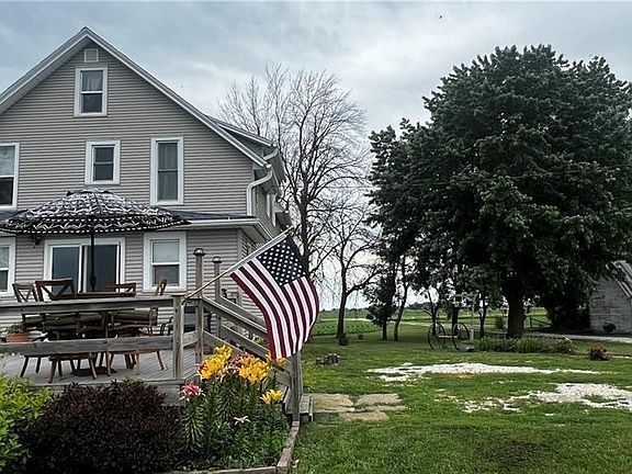 2nd image of 3514 Waukon Ave