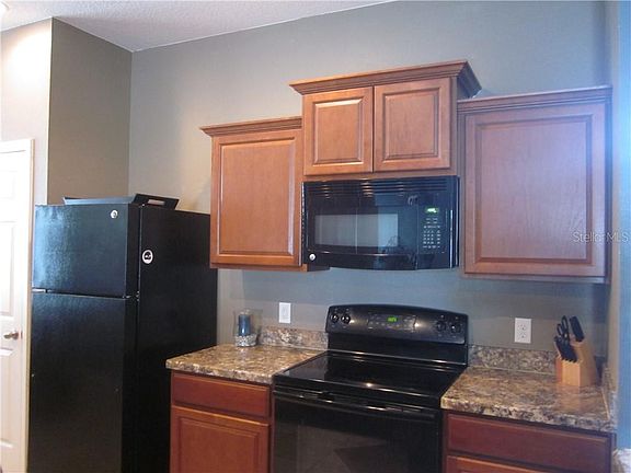 5th image of 816 Krenson Woods Ln