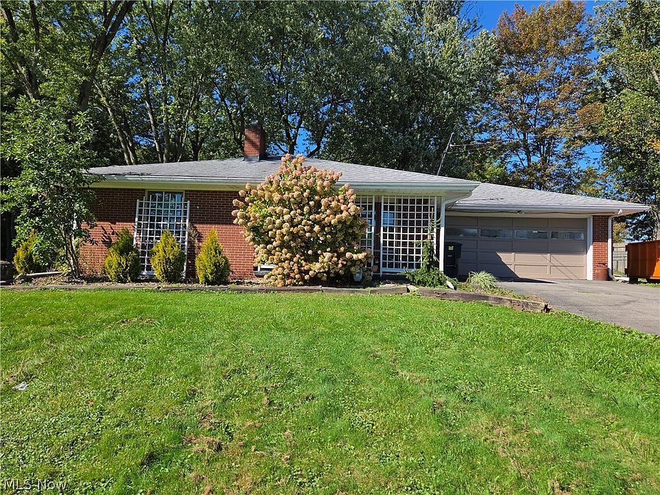 1st image of 1367 North Rd NE