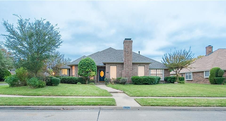 1st image of 2606 Oak Point Dr