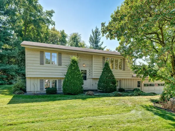 688 Wentworth Ave, Mendota Heights, MN 55118