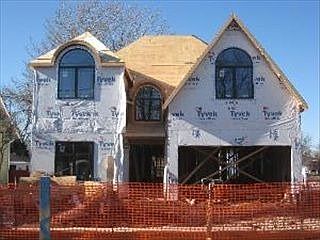 1st image of 376 N West Ave
