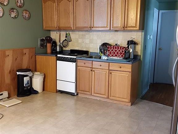 4th image of 904 Parr Meadow Dr
