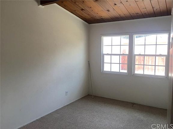 4th image of 348 N Orangecrest Ave