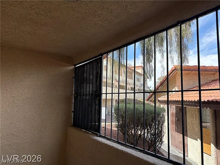 2080 Karen Ave #17 — Photo 25