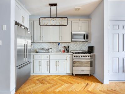 100 Mac Dougal St, Brooklyn, NY, 11233