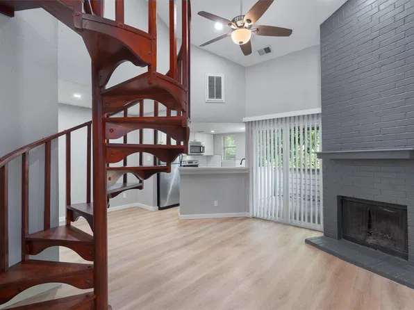 2500 Burleson Rd APT 721, Austin, TX 78741
