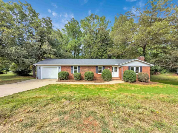 109 McKinney St, Chesnee, SC 29323