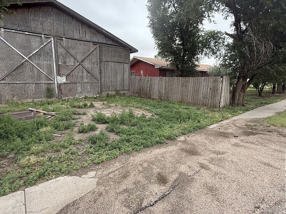 1st image of 701 N 4th St