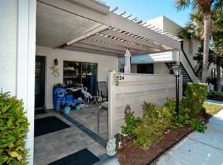624 Woodlawn Dr, Bradenton, FL 34210