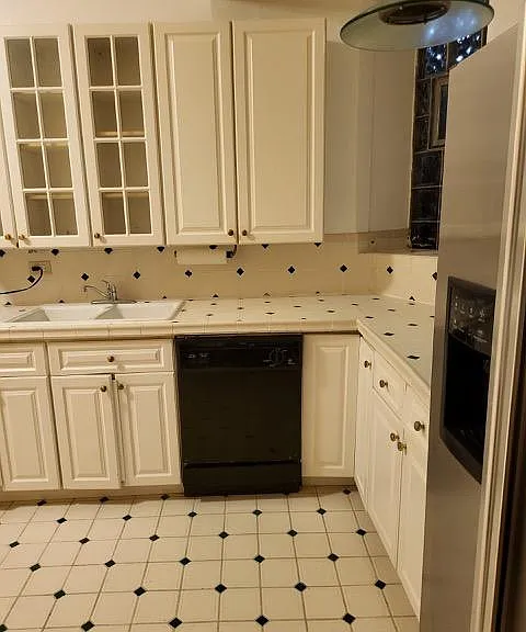 6110 S Kimbark Ave #2 — Photo 5