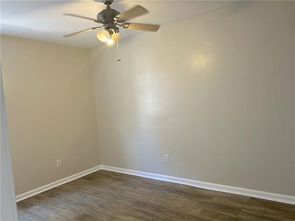 5th image of 6212 Wadsworth Dr
