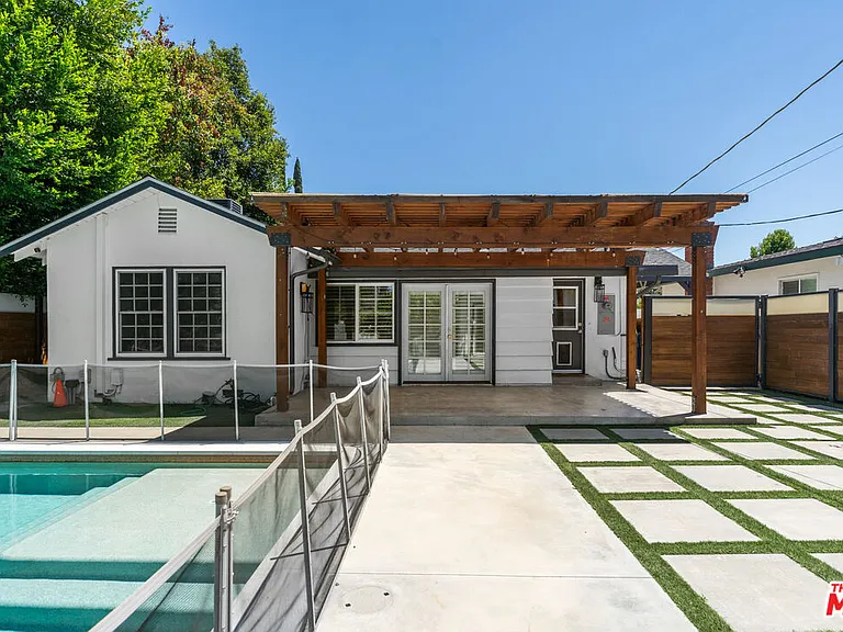 22417 Dolorosa St — Photo 30