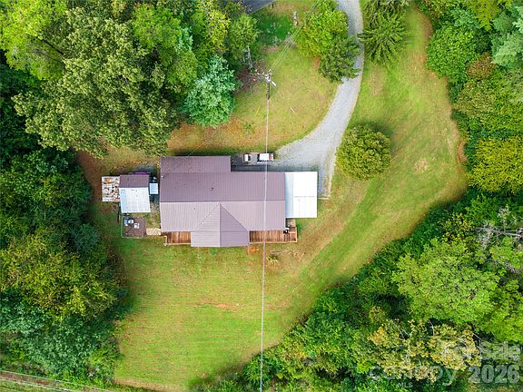 4th image of 204 Grove Rd