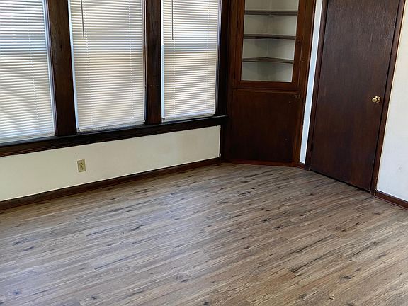 2nd image of 4619 Pearse Ave #1