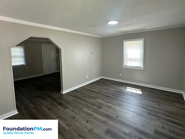 1711 S Sutton Dr — Photo 6
