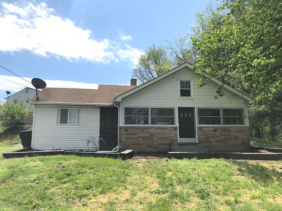 1st image of 406 Atherly St NE