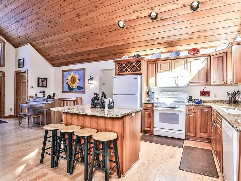 11698 Sunday Lake Rd — Photo 3