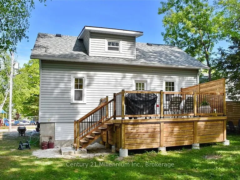 85 Glenwood Dr — Photo 6