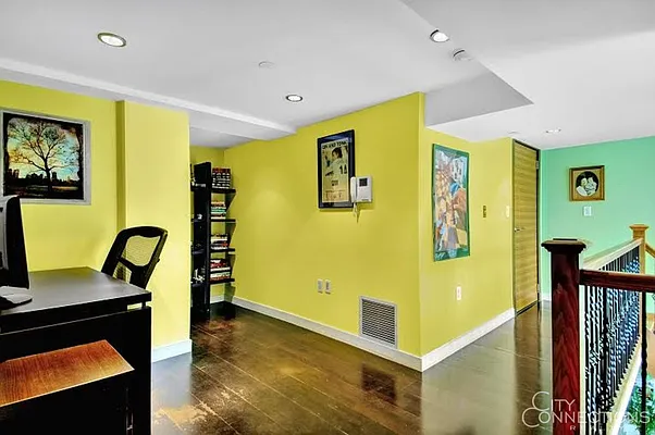 Sold by City Connections Realty | media 7