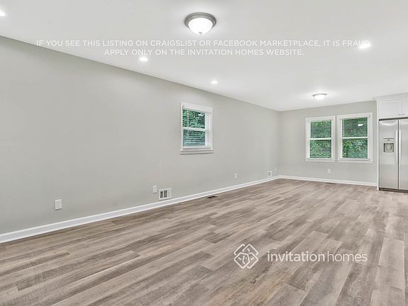 4th image of 3809 Butternut Dr