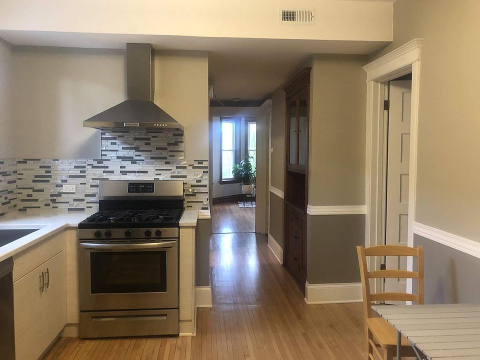1st image of 3751 W Shakespeare Ave #2