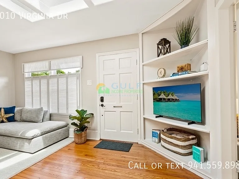 1010 Virginia Dr — Photo 3