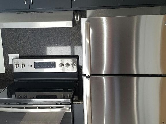 5th image of 2629 Folsom St APT 303