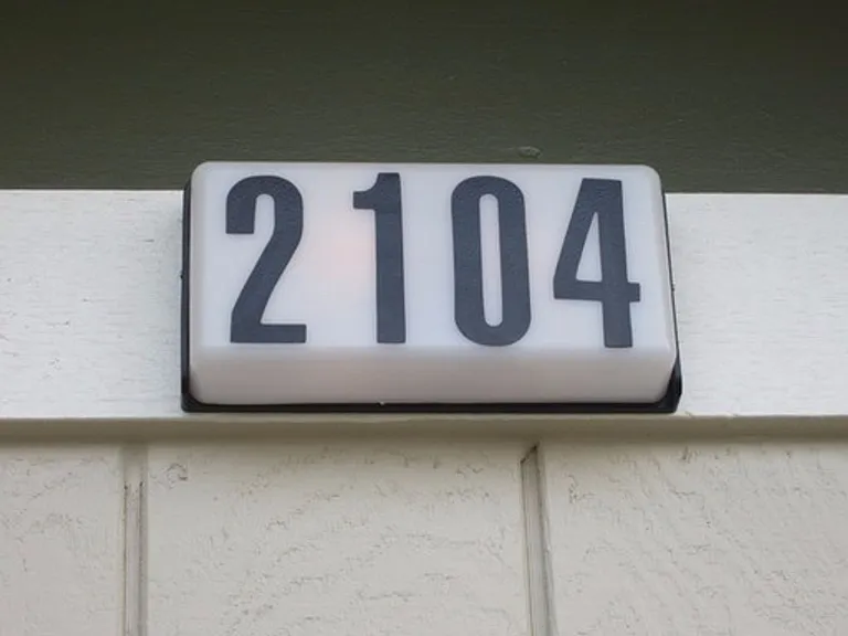 4 bedroom 2 bath house in Holbrook Heights- Concord — Photo 3