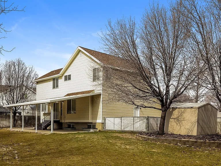 2269 W Bennion Heights Cir — Photo 18