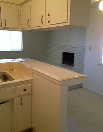 4th image of 5744 Garfield Ave APT 1