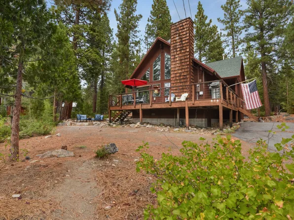 678 Sunset Rd, Carnelian Bay, CA 96140