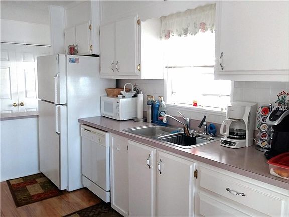 3rd image of 82043 5th Ave N #43