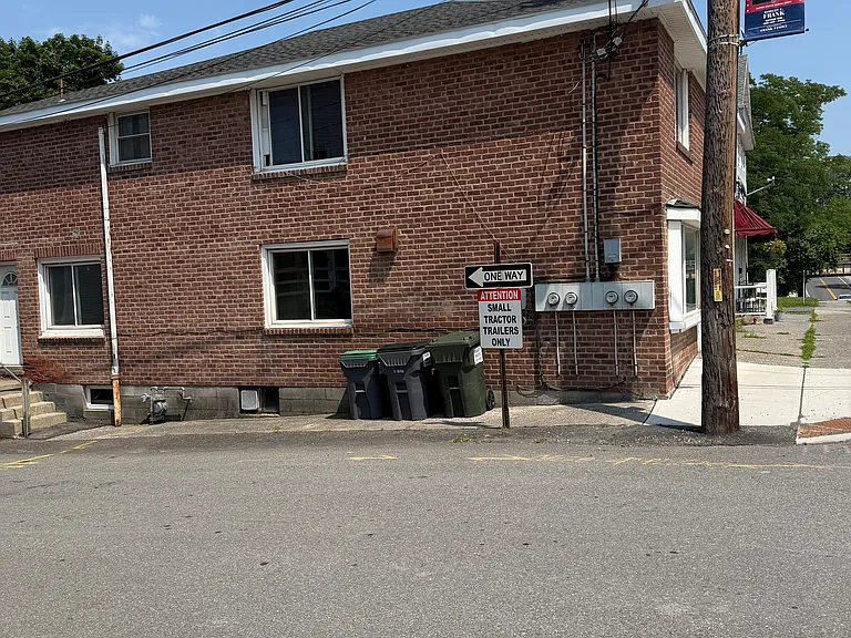 Side of building. Apartment is on the first floor.