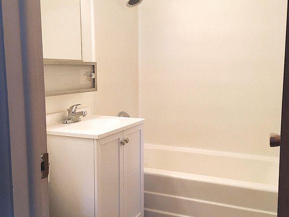 3rd image of 1609 E Baker St APT 2