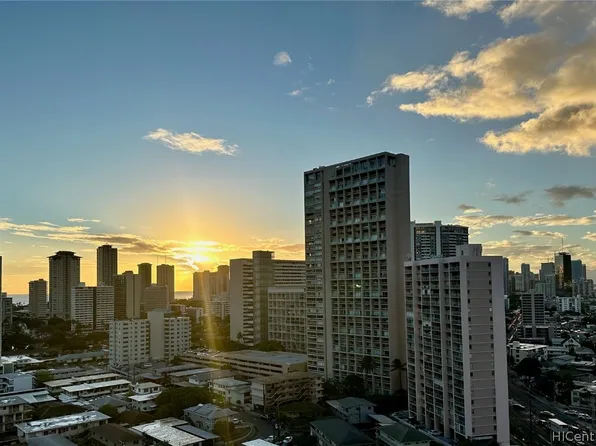 2499 Kapiolani Blvd APT 1808, Honolulu, HI 96826