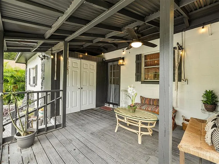 1411 E Henry Ave — Photo 28