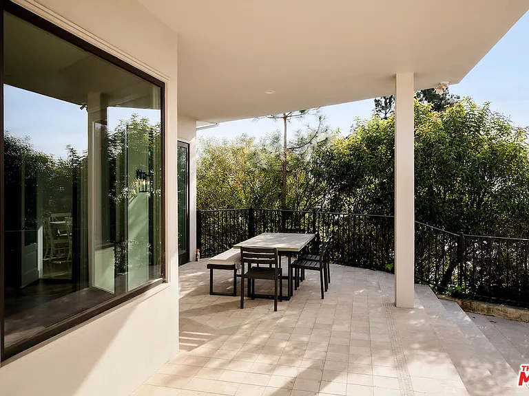 1845 Loma Vista Dr — Photo 33