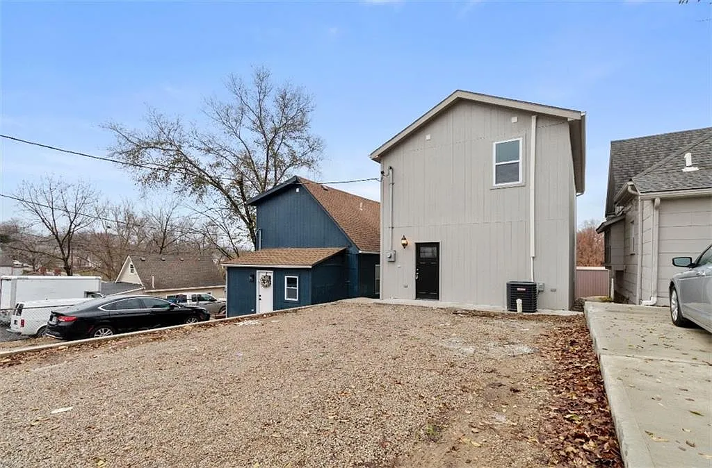 3 bed, 2.5 bath, 1500 sqft, $1,800 — Photo 3